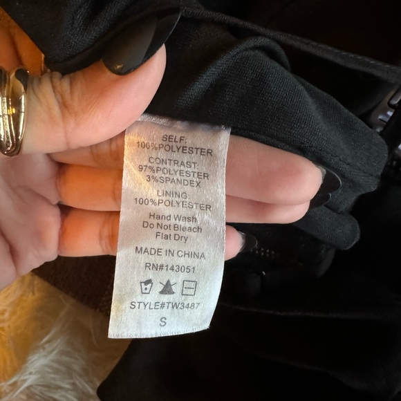 Windsor Top - S - Picture 2 of 4